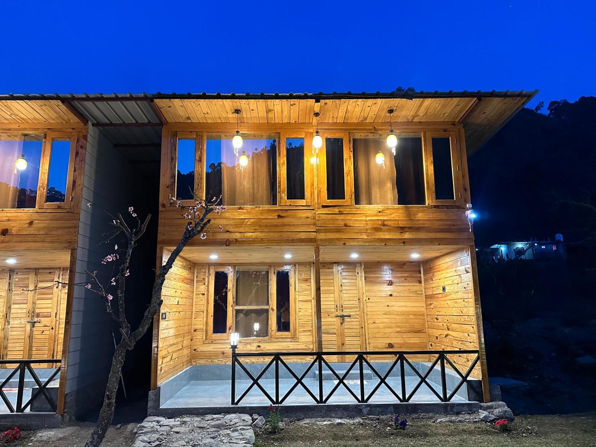 Cabana Riverside Resort - Kainchi Dham Nainital Zewnętrze zdjęcie