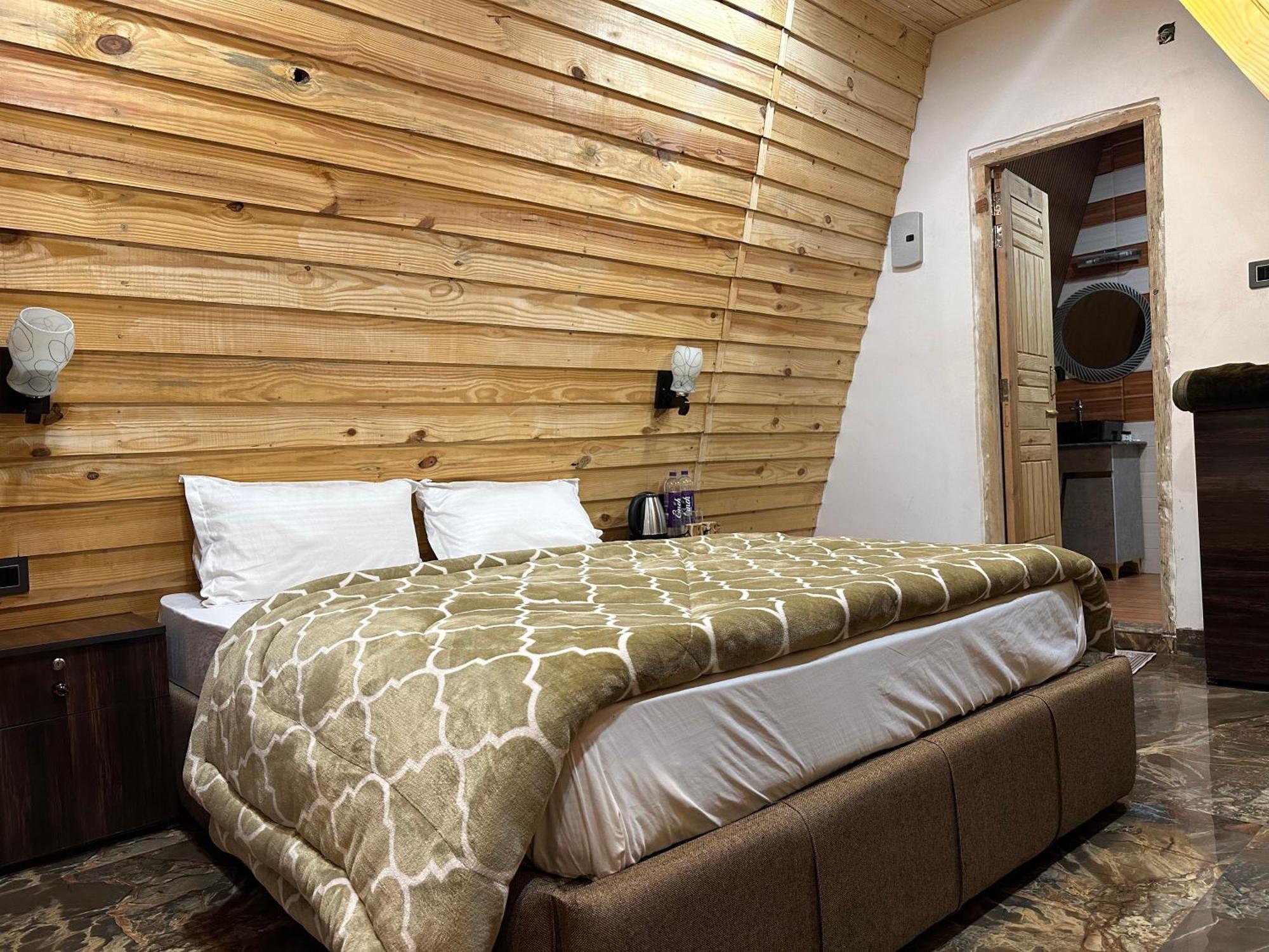 Cabana Riverside Resort - Kainchi Dham Nainital Zewnętrze zdjęcie